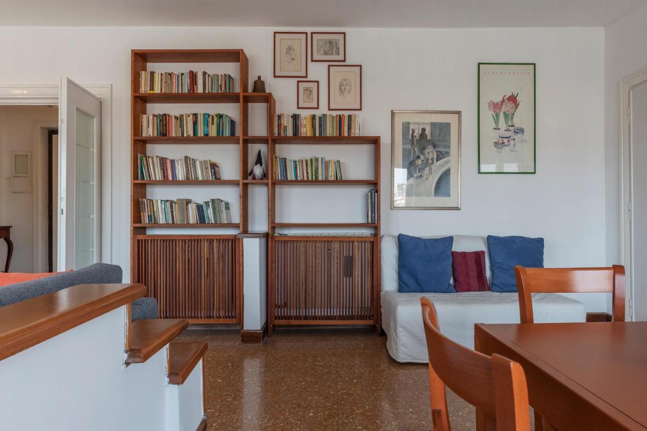 Roomy And Bright Apartment With Terrace Řím Exteriér fotografie
